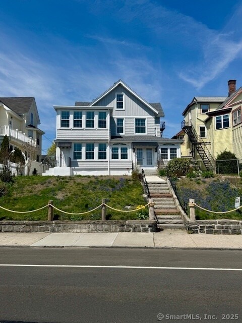 Primary Photo - 37 Seaview Ave