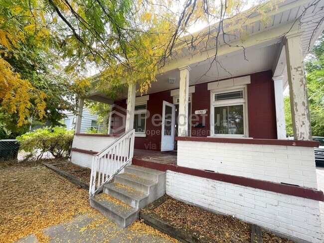 Foto del edificio - 128 E Truman Ave