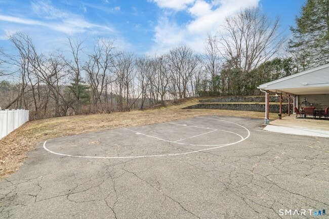 Foto del edificio - 103 Martin Rd