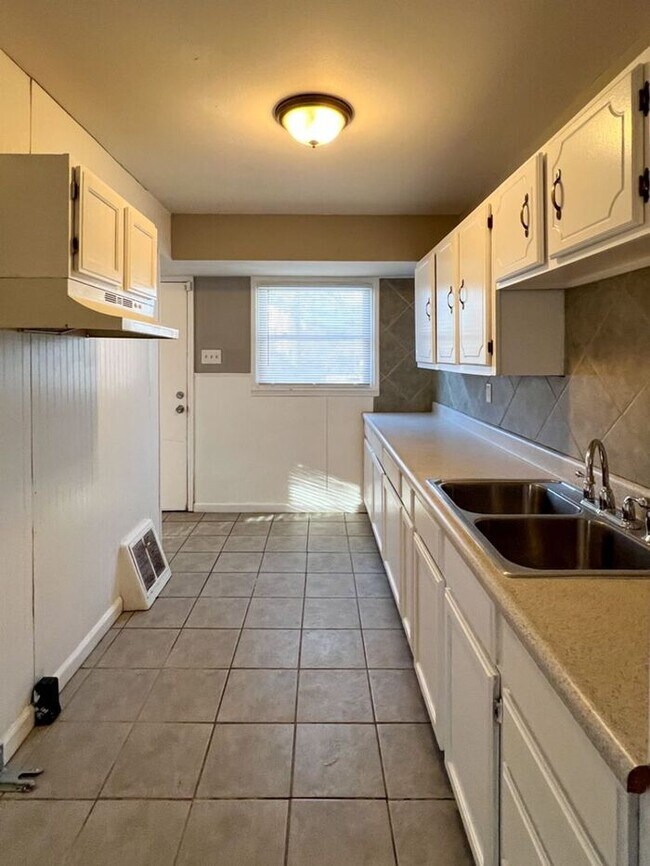 Foto del edificio - Charming 3 bedroom St Louis home near Nort...