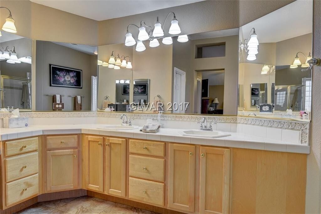 Primary Photo - BEAUTIFUL HOME