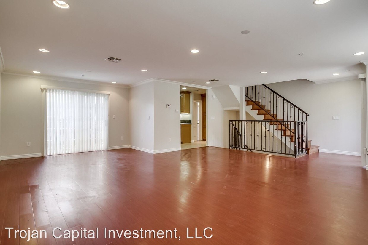 Primary Photo - 3 br, 3 bath House - 1514 w. 207th street #B