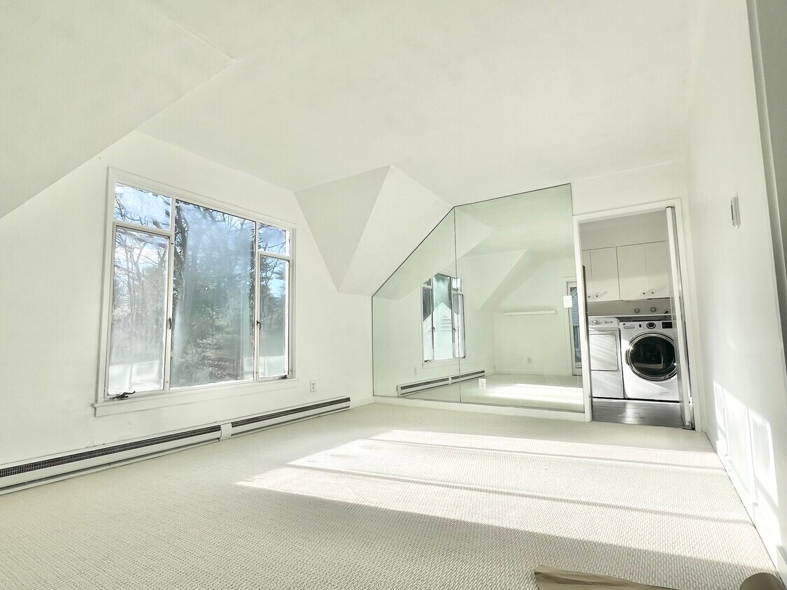 49 Todd Pond Rd Unit 49 Completely Renovated, Lincoln, MA 01773 Condo