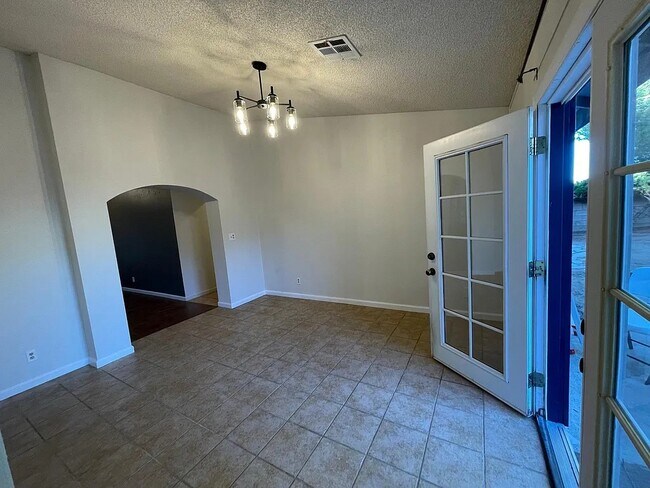 Building Photo - 40520 Palmas Ct