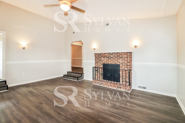 Foto del edificio - Immaculately kept 4 bedroom, 2 bathroom home