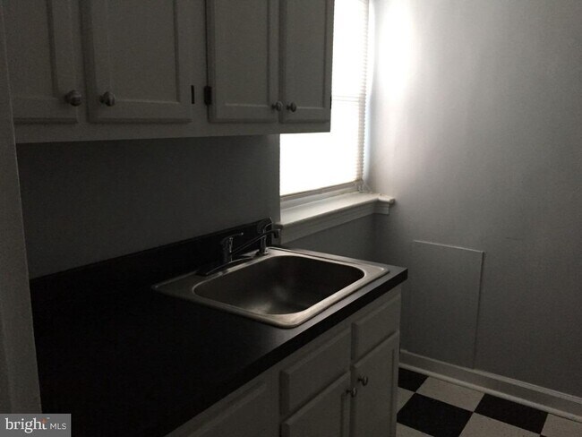 Foto del edificio - 1724 N Quinn St