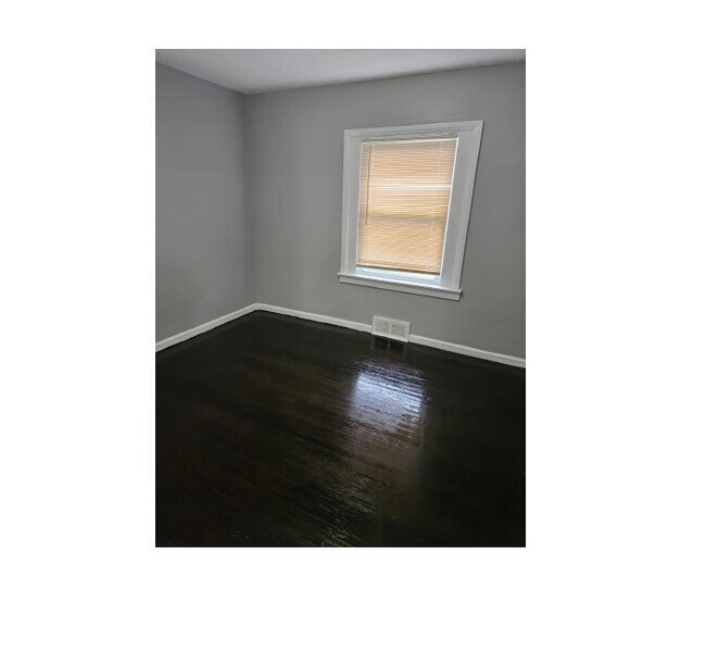 Building Photo - 16572 Beaverland St