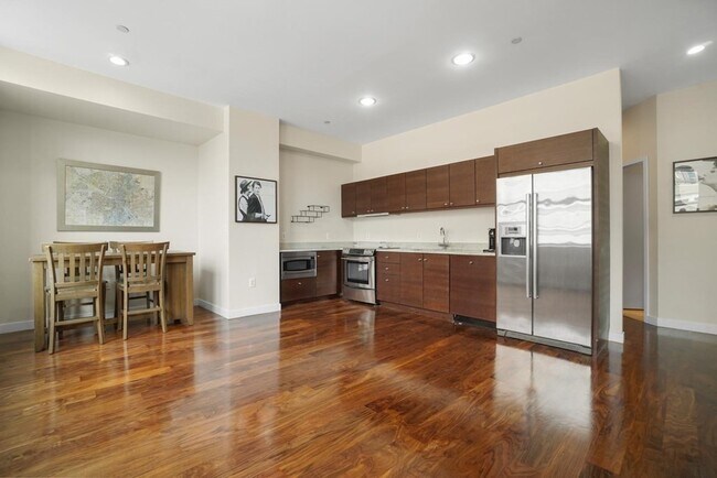 Foto del edificio - 502 Columbus Ave