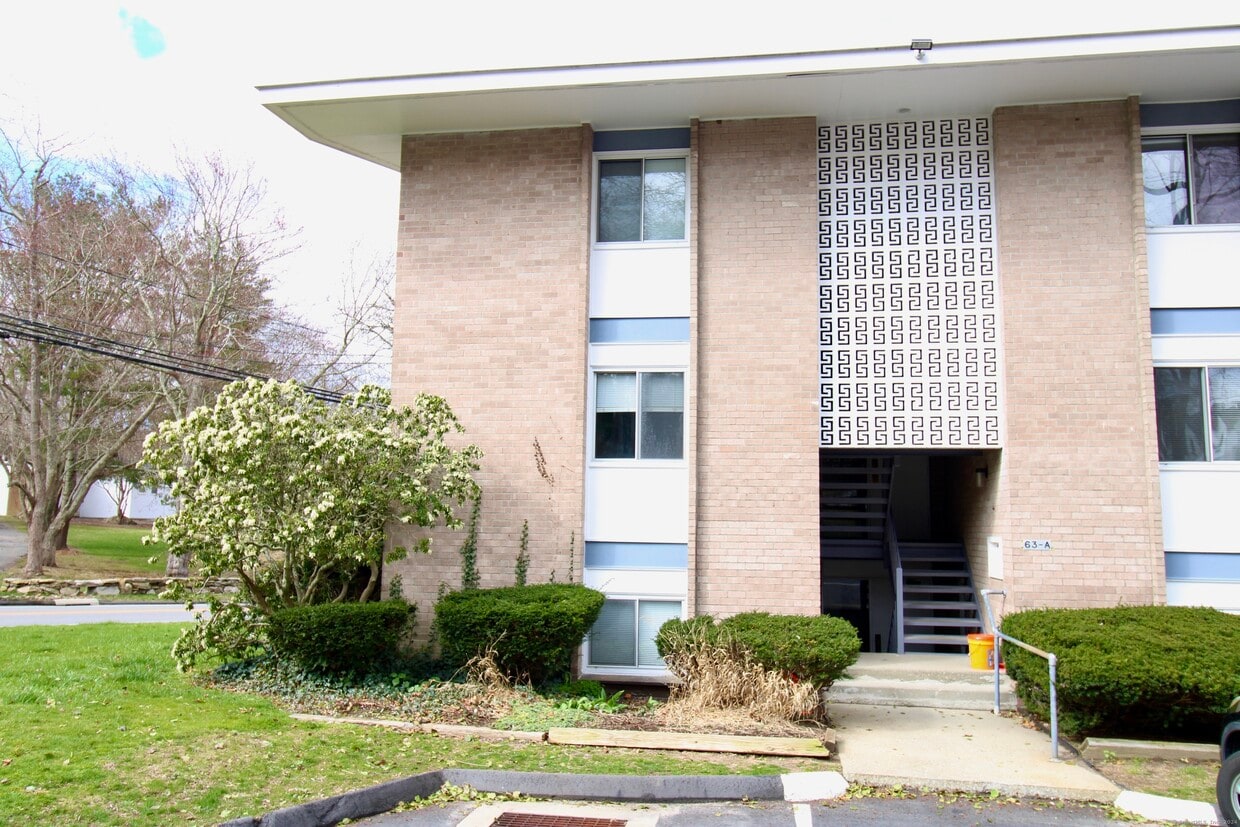 Primary Photo - 63 Niles Hill Rd