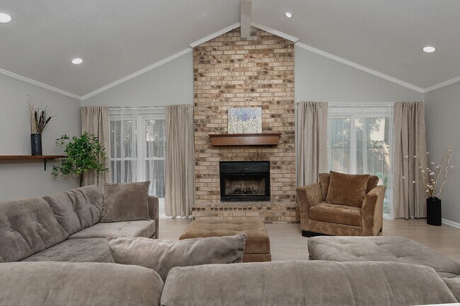 Foto del edificio - 99 N Deerfoot Cir