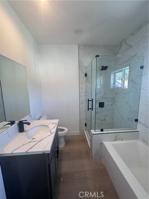 Foto del edificio - 7807 Mission Blvd