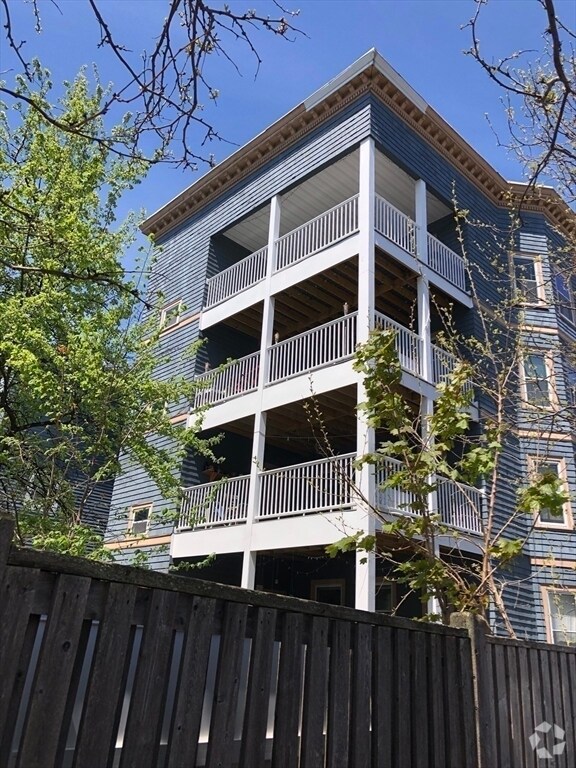 Building Photo - 276 Broadway