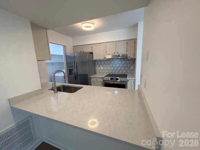 Foto del edificio - 11048 Cedar View Rd.