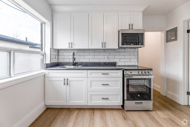 1 chambre, 1 salle de bain - 269 pi2 - Cuisine - 1252 Davenport Rd