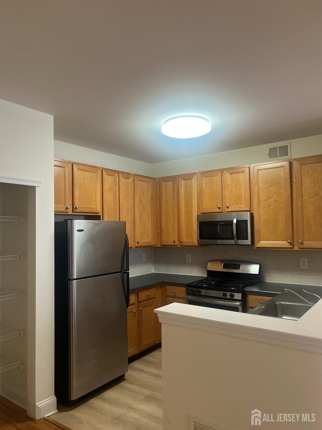 Building Photo - 17 Burdak Rd