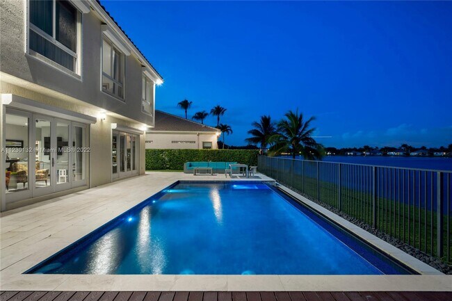 Foto del edificio - 1504 Lantana Dr