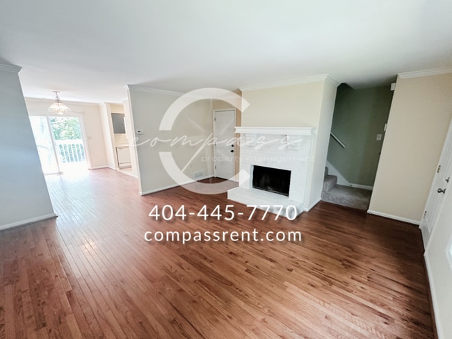 Building Photo - 325 Hamilton Ct