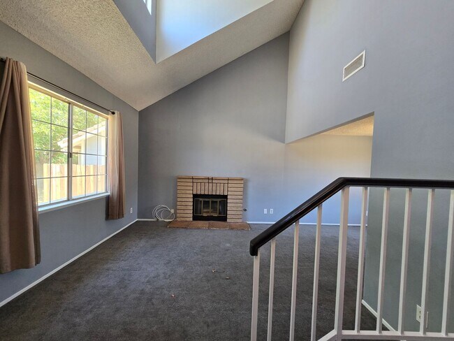 Foto del edificio - 39418 Southcliff Way