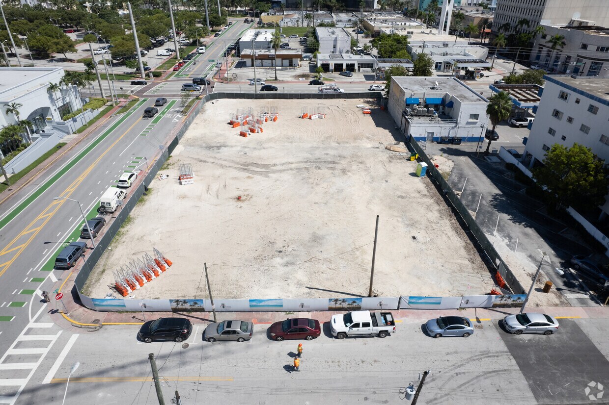 Building Photo - 430 72nd St