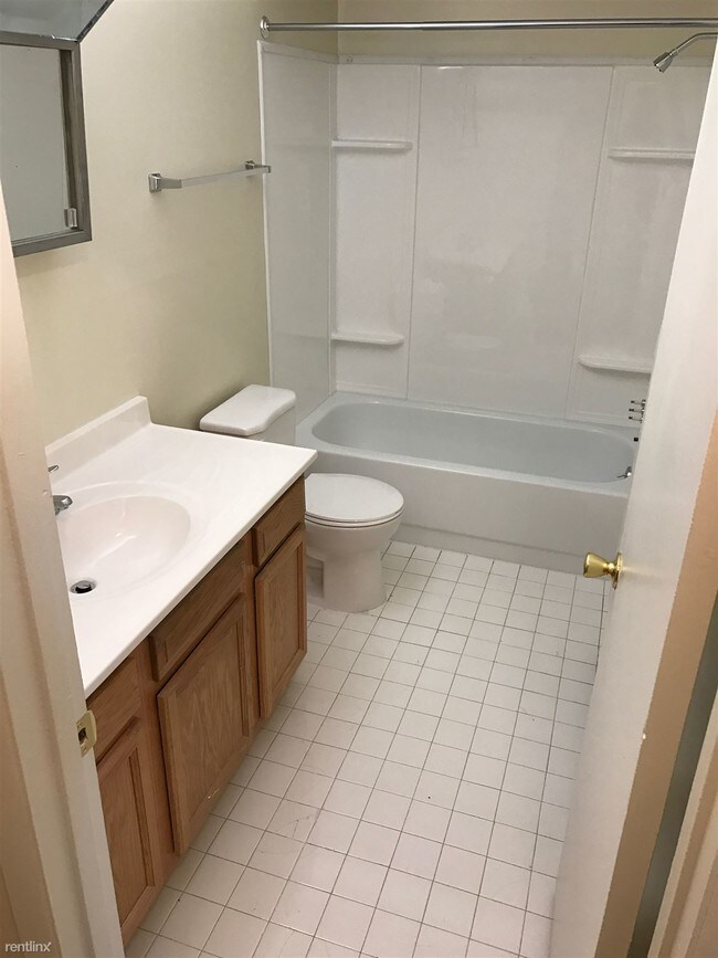 Foto del edificio - 2 br, 1 bath Apartment - Rochester Ludlow