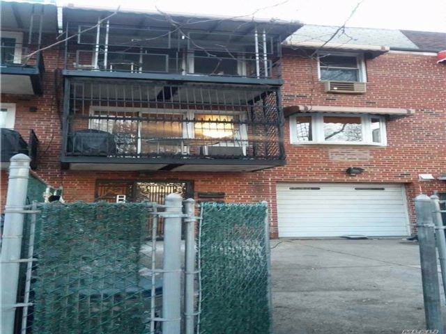 Building Photo - 7146 Kissena Blvd