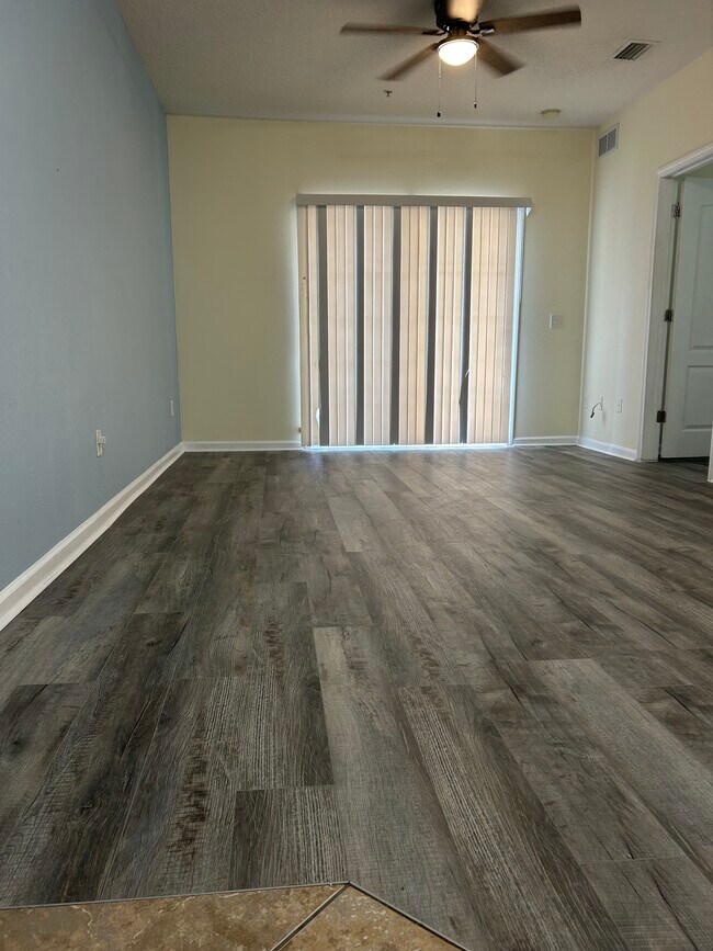 Foto del edificio - 4991 Key Lime Dr