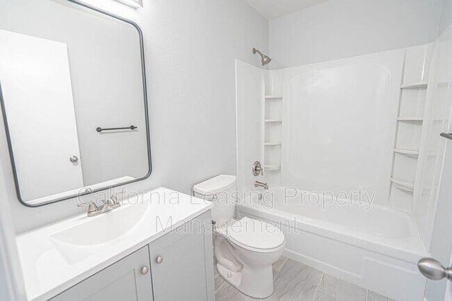 Building Photo - 27508 Elder View Dr