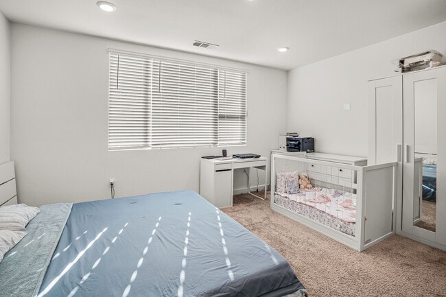Building Photo - 2152 Senita Dr