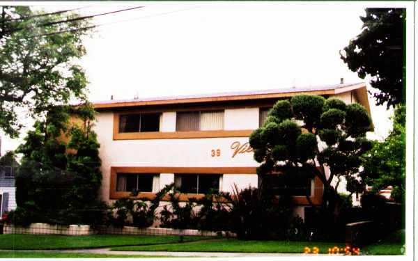 Primary Photo - Villa Lima
