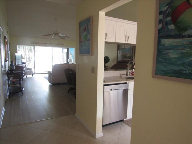 Foto del edificio - 5350 Myrtle Wood