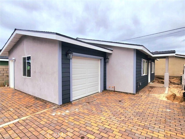Foto principal - 1509 W Civic Center Dr