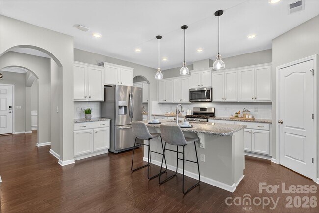 Foto del edificio - 7019 Hamilton Mill Dr