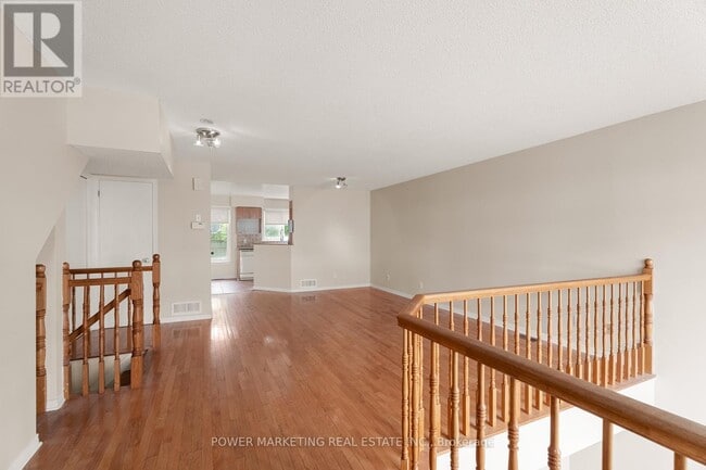 Building Photo - 1701-1701 Blohm Dr