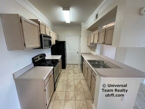 Building Photo - 11521 Villa Grand