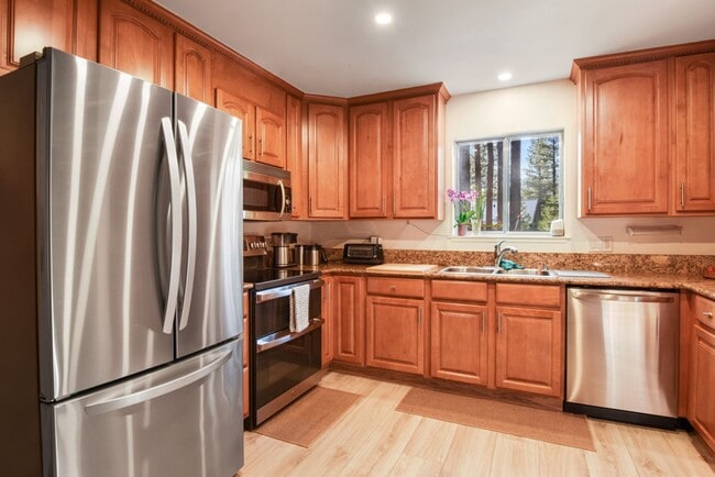 Foto del edificio - Ideal Family Home in Mill Creek – Walk to ...