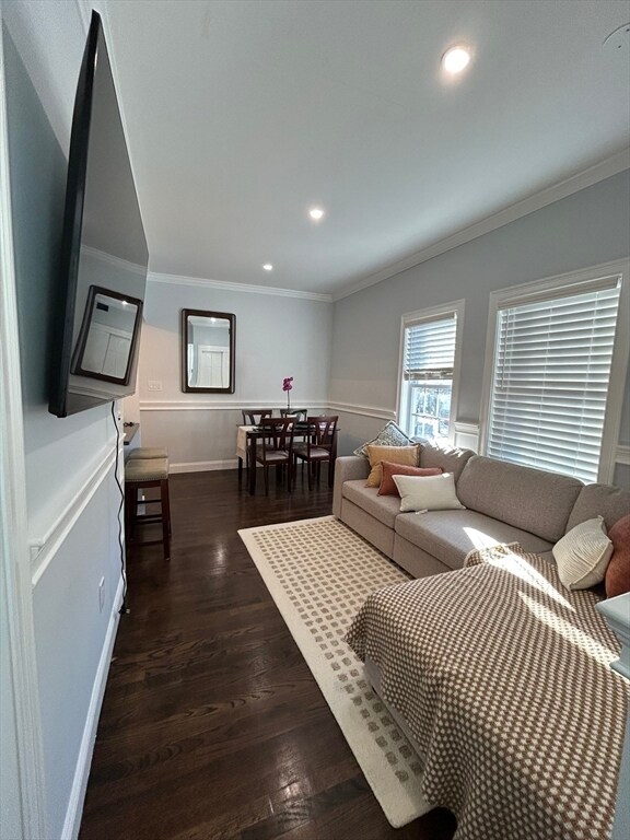 Primary Photo - 79 Bucknam St