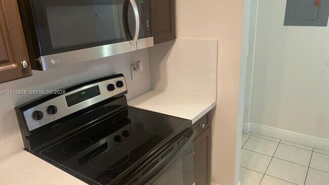 Foto del edificio - 7075 NW 186th St