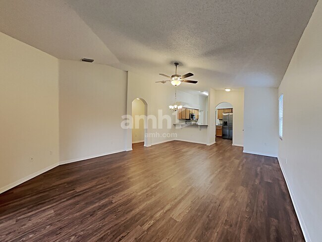 Building Photo - 4334 Country Hills Blvd
