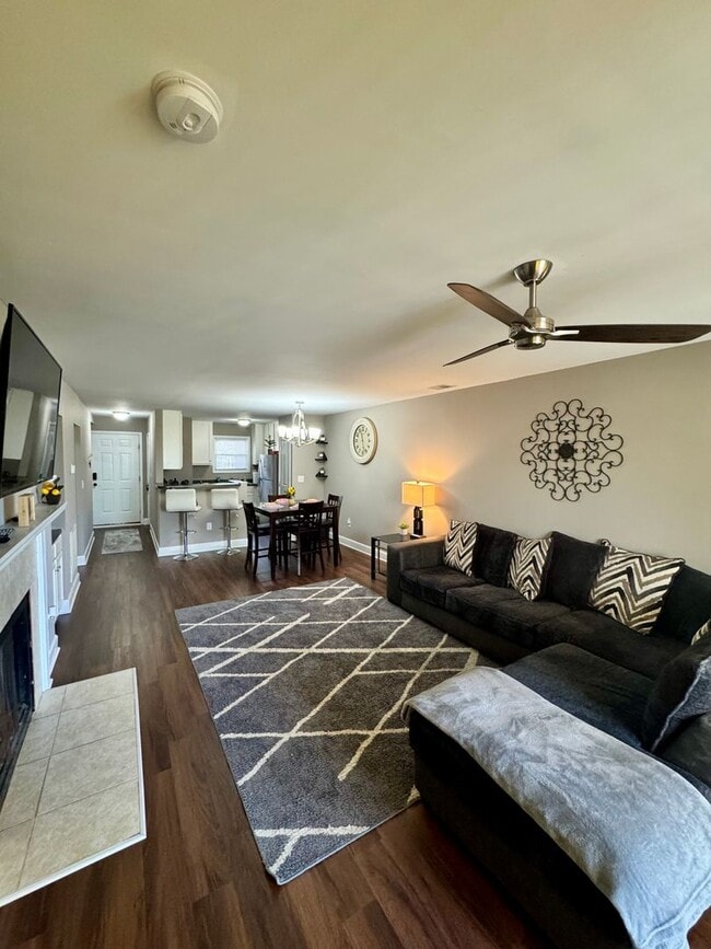 Foto del edificio - 226 Edgewater Ln