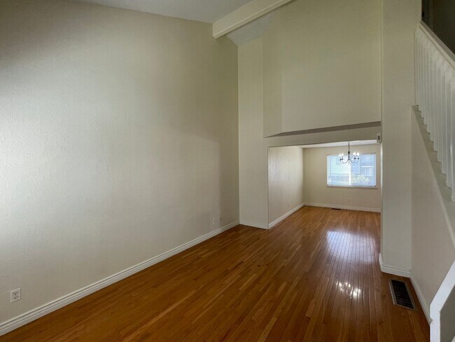 Building Photo - 3B/2.5B Thornton Home Available 1/3/2025