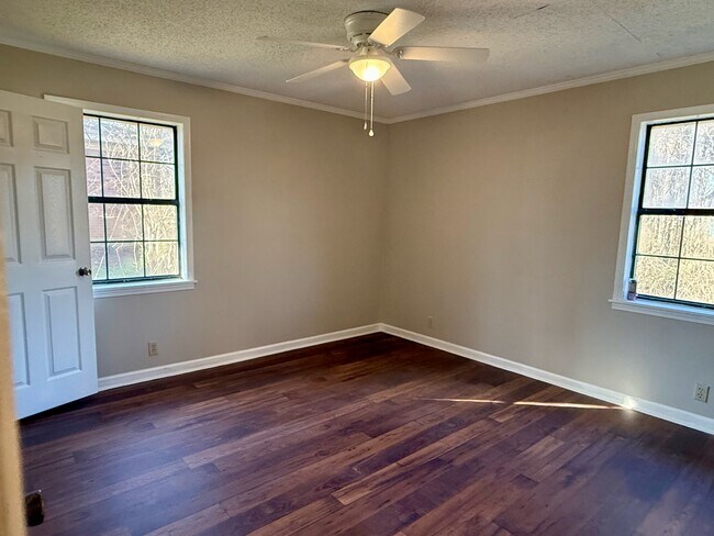 Foto del edificio - 155 N Columbia St