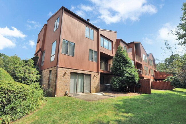 Foto del edificio - 18 Sutton Pl