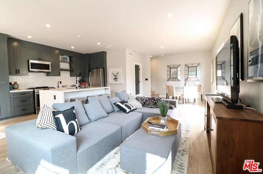 Foto principal - 1247 S Plymouth Blvd
