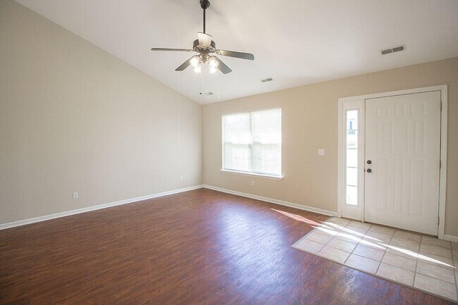 Foto del edificio - 1880 Field St