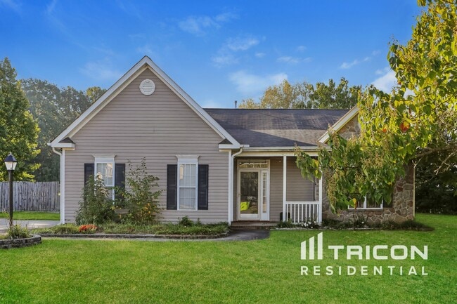 Building Photo - 108 Hartman Branch Ln