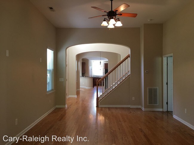 Building Photo - 1004 Kingston Grove Dr