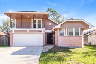 Building Photo - 20030 River Brook Dr