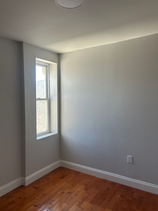 Foto del edificio - 2405 N 17th St