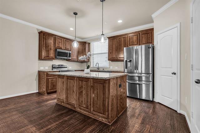 Building Photo - 2500 Rockbrook Dr