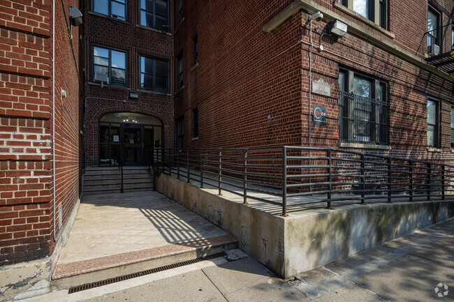 Entrance - 690 Riverside Dr